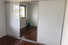 BWD3 Slimline SuperWhite Glass Mirror Door Set