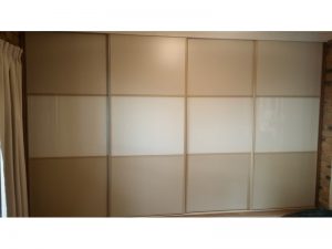 white-glass---poly-mdf-splits--800x600