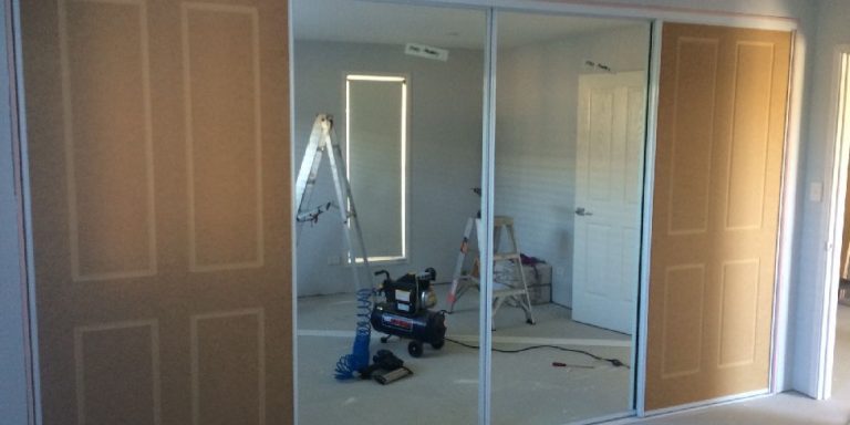 tips for buying sliding wardrobe doors